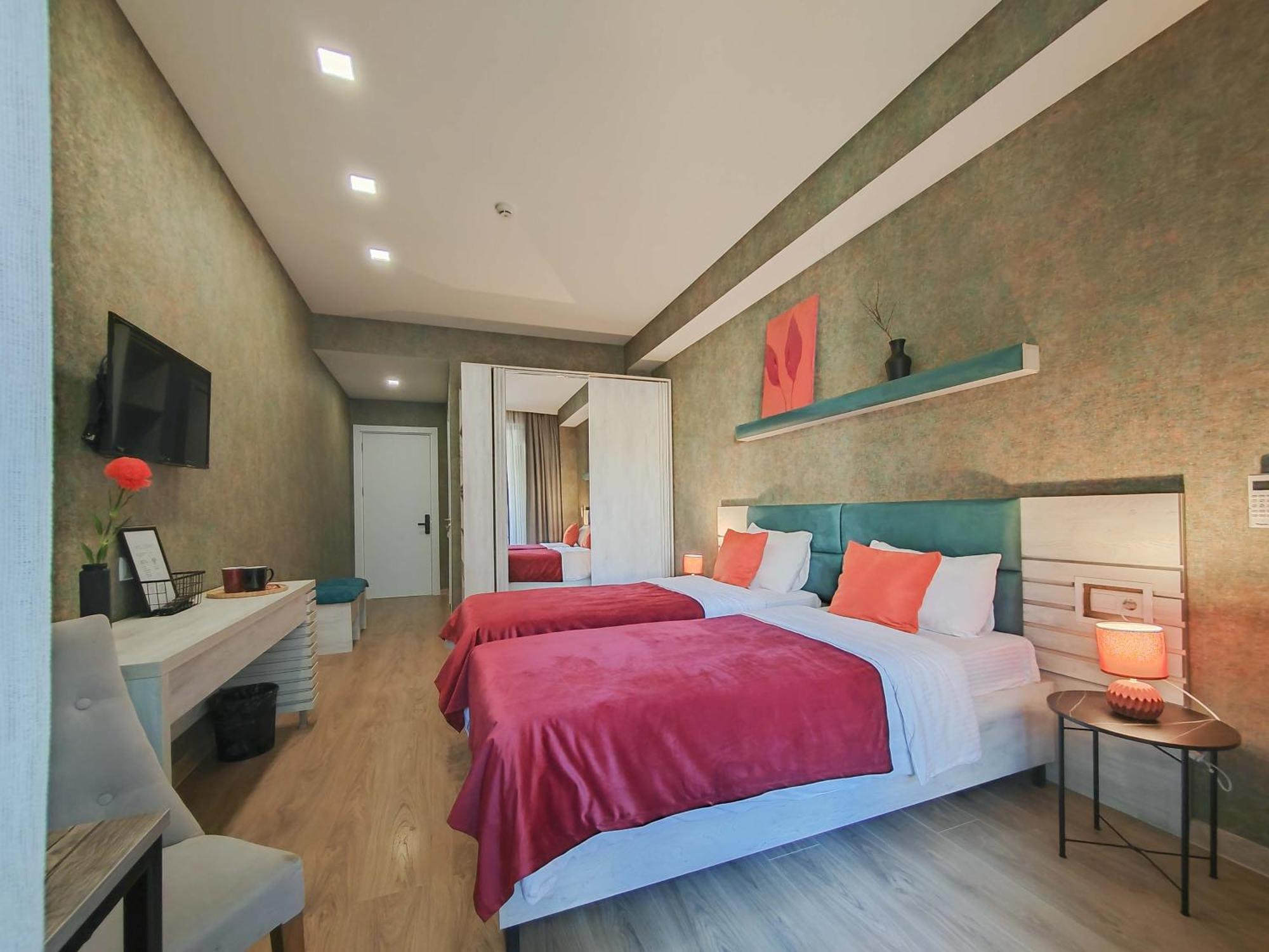 Round Garden Hotel Τυφλίδα Εξωτερικό φωτογραφία