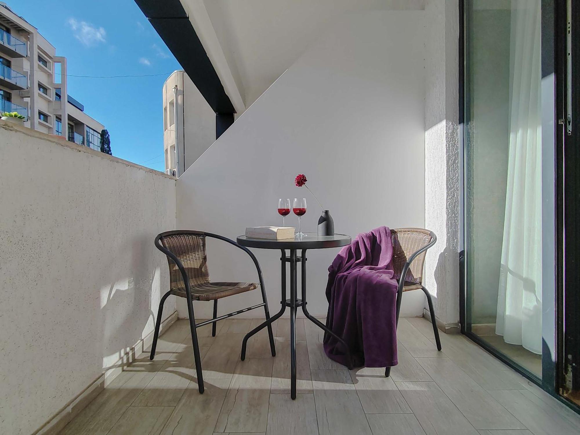Round Garden Hotel Τυφλίδα Εξωτερικό φωτογραφία